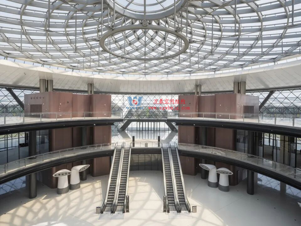 中原会展二期竣工！浙江萬豪集团助力打造城市巨型天幕